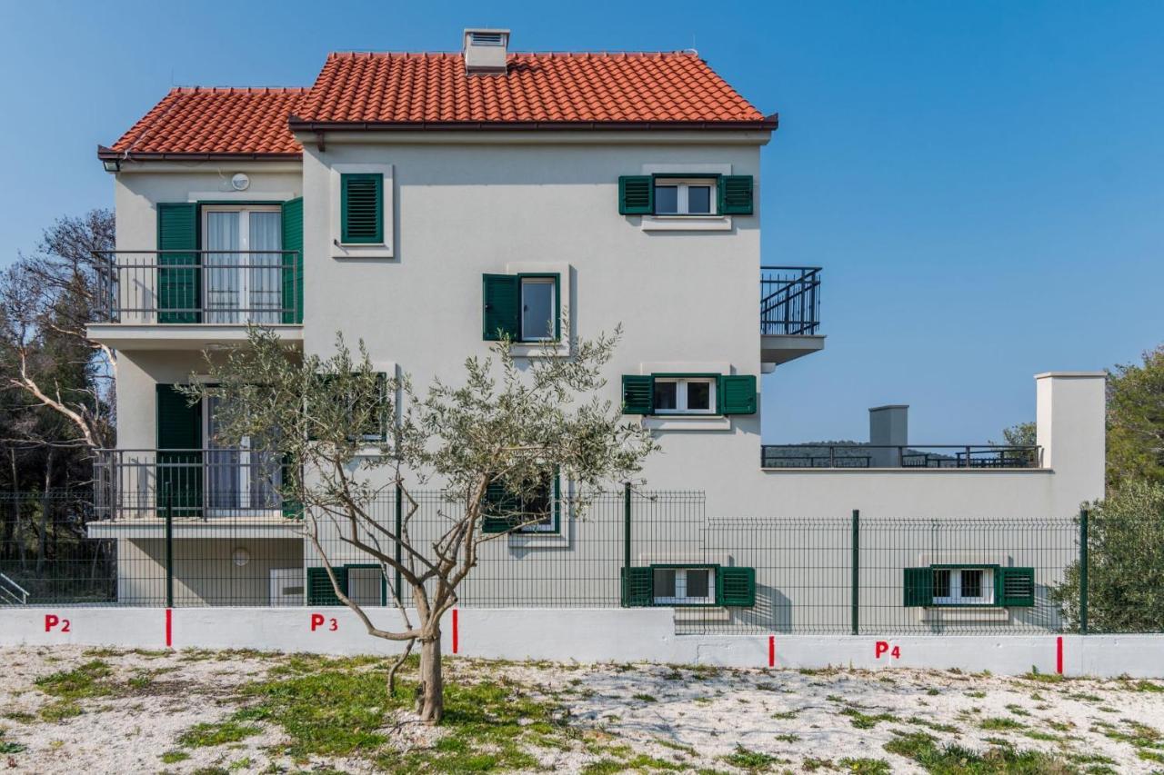 Bijaka Villas&Apartments Milna  Eksteriør billede