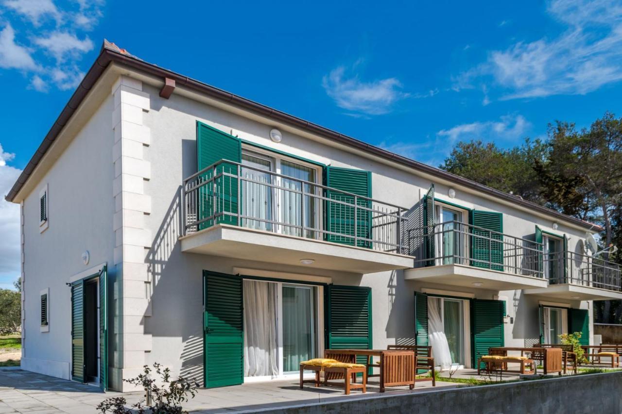 Bijaka Villas&Apartments Milna  Eksteriør billede